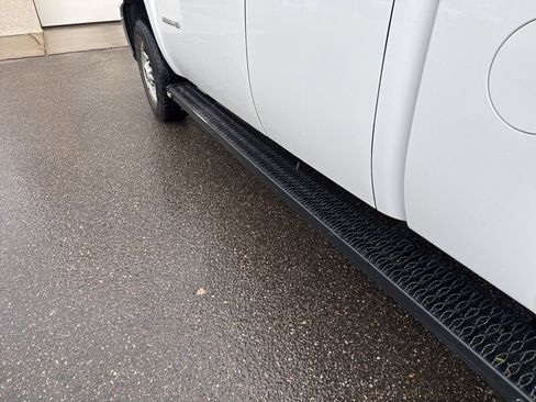 Used 2013 Chevrolet Silverado 2500 W/T AWD/4WD image 5