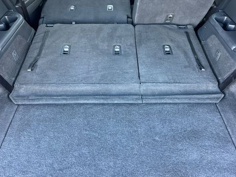 Used 2024 Nissan Pathfinder SV image 18