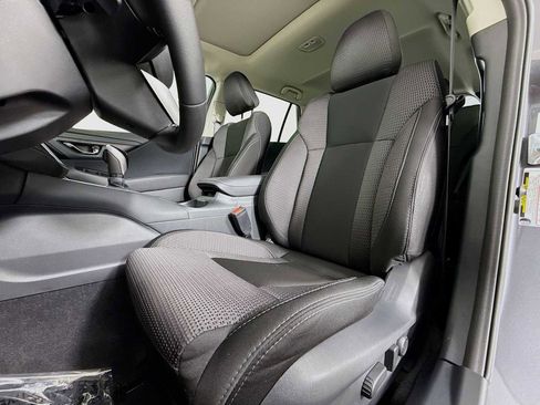 Used 2025 Subaru Outback Premium image 5