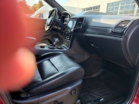 Used 2020 Jeep Grand Cherokee High Altitude AWD/4WD image 10