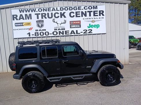 Used 2020 Jeep Wrangler Unlimited Sport S image 2