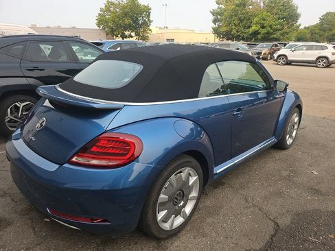 Used 2018 Volkswagen Beetle 2.0T SE FWD image 2