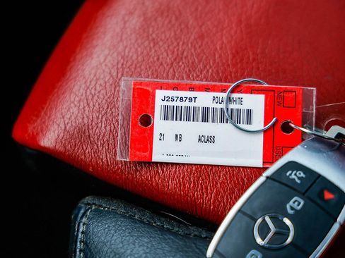 Used 2021 Mercedes-Benz A 220 image 6