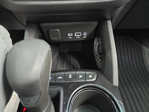 Used 2023 Chevrolet TrailBlazer LT FWD image 21