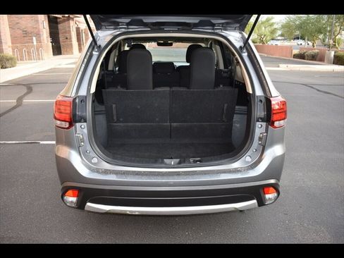 Used 2016 Mitsubishi Outlander SE FWD image 22