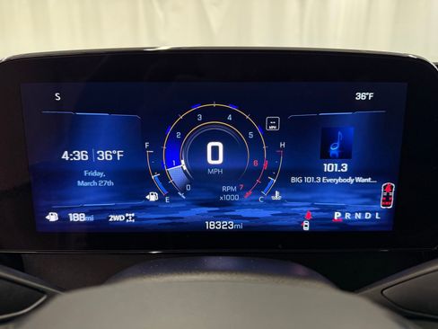 Used 2025 Chevrolet Traverse LT w/ Driver Confidence Package image 13