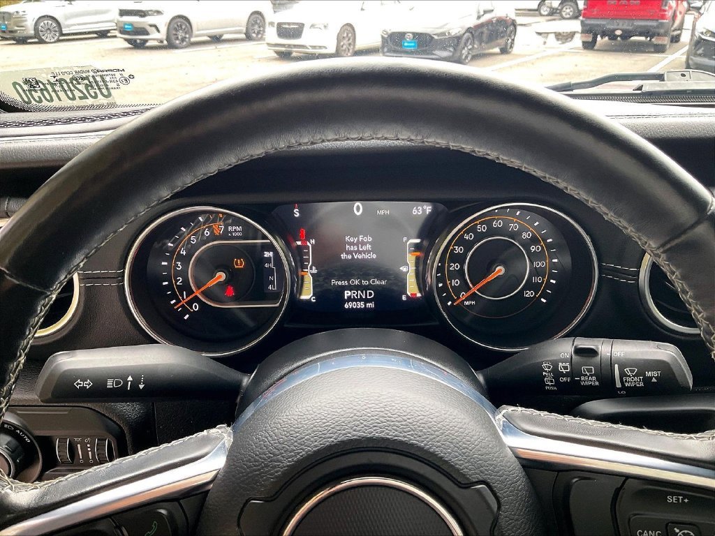 Used 2020 Jeep Wrangler Unlimited Sahara w/ Uconnect 4C Nav & Sound Group AWD/4WD image 15
