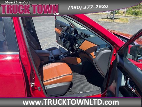 Used 2017 Nissan Rogue SL w/ SL Premium Package AWD/4WD image 15