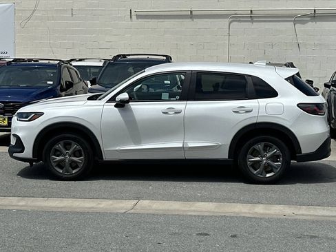 Used 2026 Honda HR-V LX image 6