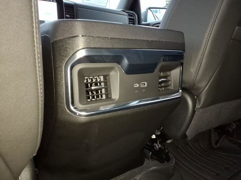 Used 2024 GMC Sierra 1500 SLT w/ SLT Convenience Package image 7