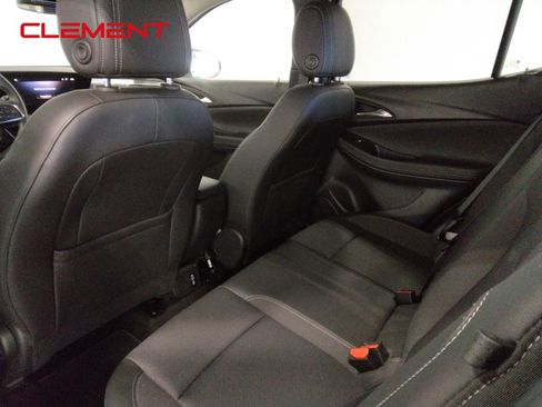 Used 2025 Buick Encore GX Preferred image 36