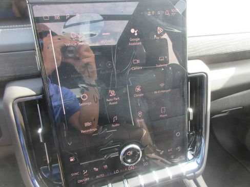 New 2026 GMC Yukon AT4 Ultimate AWD/4WD image 19
