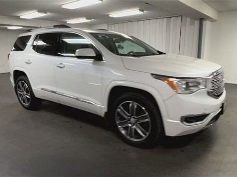 Certified 2017 GMC Acadia Denali w/ Technology Package image 2