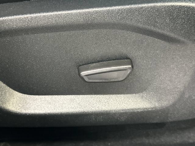 Used 2021 Ford Edge SEL w/ Convenience Package AWD/4WD image 23