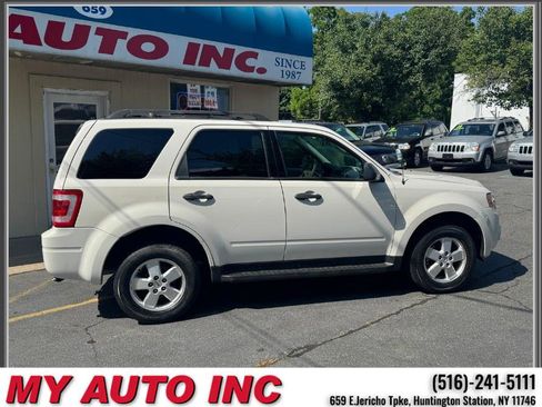 Used 2012 Ford Escape XLT AWD/4WD image 3