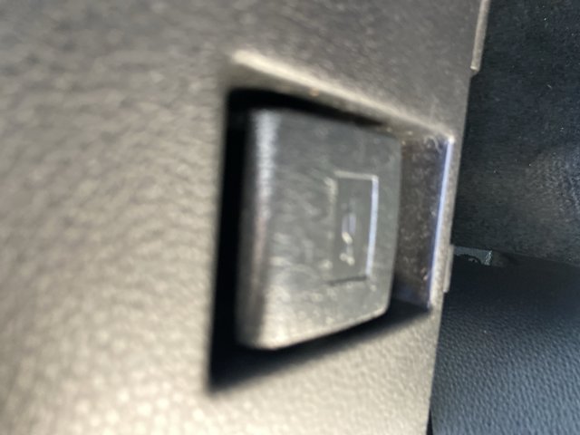 Used 2025 Toyota Corolla LE FWD image 40