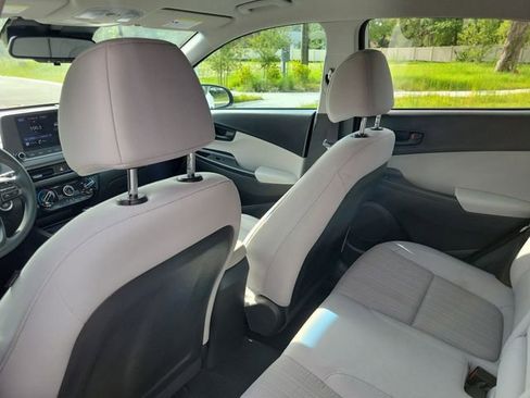 Used 2022 Hyundai Kona SEL FWD image 27