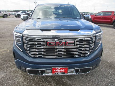 New 2026 GMC Sierra 1500 Denali w/ Denali Reserve Package AWD/4WD image 12