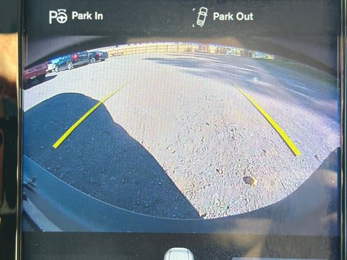 Used 2019 Volvo XC40 T5 Momentum image 34