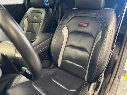 Used 2016 Chevrolet Camaro SS RWD image 9