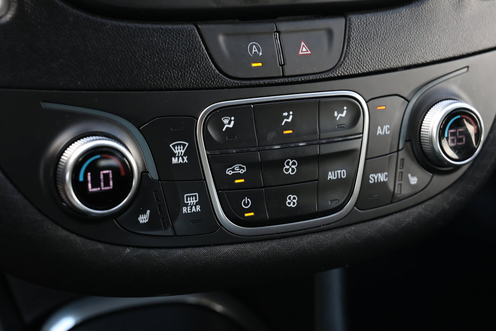 Used 2024 Chevrolet Malibu LT FWD image 21