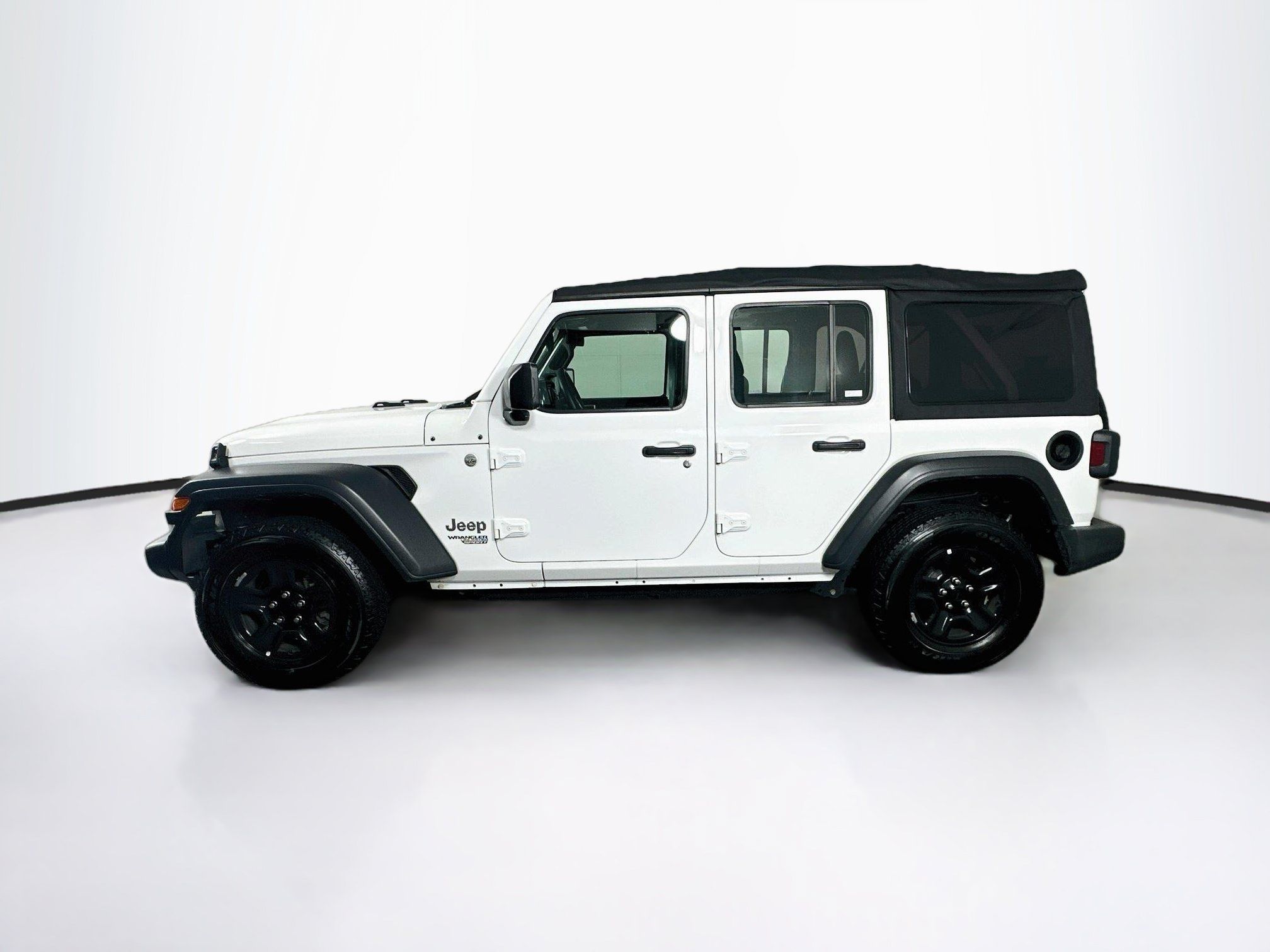 Used 2018 Jeep Wrangler Unlimited Sport AWD/4WD image 4