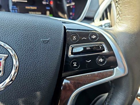Used 2015 Cadillac SRX Luxury w/ Driver Awareness Package image 22
