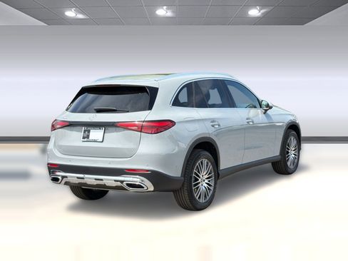 New 2026 Mercedes-Benz GLC 300 4MATIC image 9