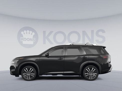 Used 2022 Nissan Pathfinder SL AWD/4WD image 2