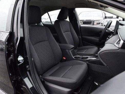 Used 2024 Toyota Corolla LE image 17