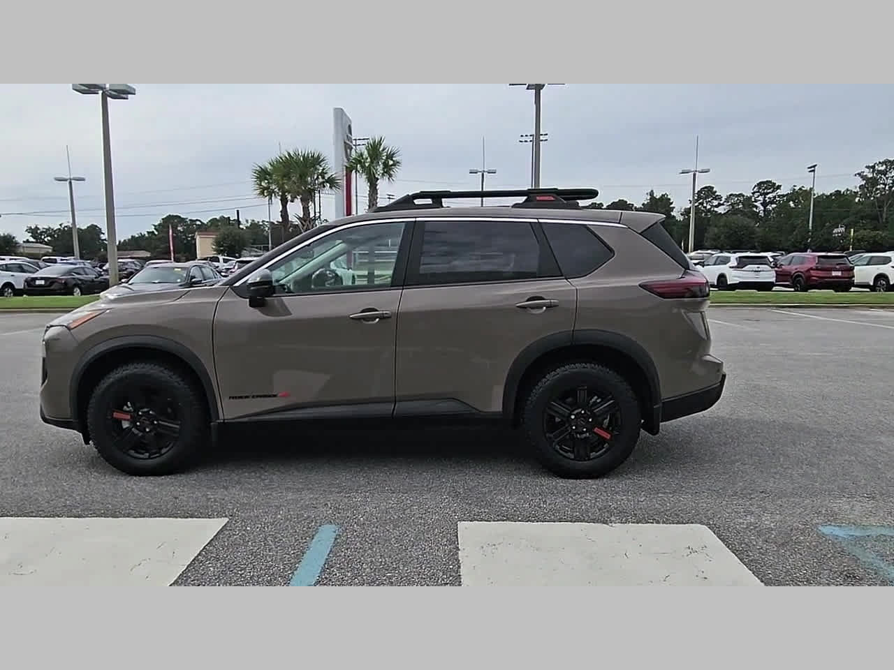 Used 2025 Nissan Rogue SV w/ Rock Creek Premium Package AWD/4WD image 27
