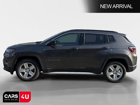 Used 2022 Jeep Compass Latitude image 4