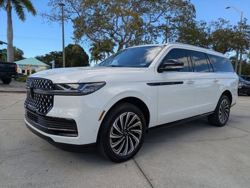 Used 2025 Lincoln Navigator L Black Label image 7