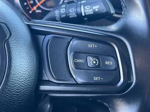 Used 2020 Jeep Wrangler Sport image 9