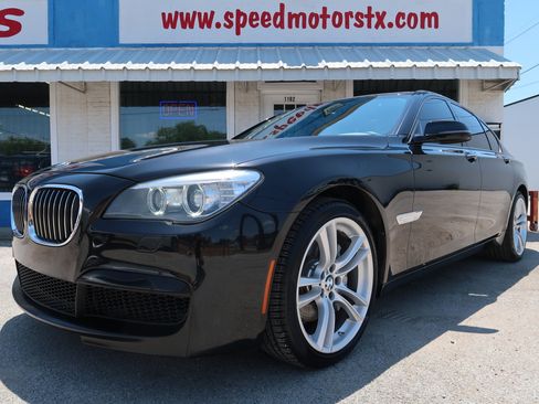 Used 2015 BMW 740i RWD image 5