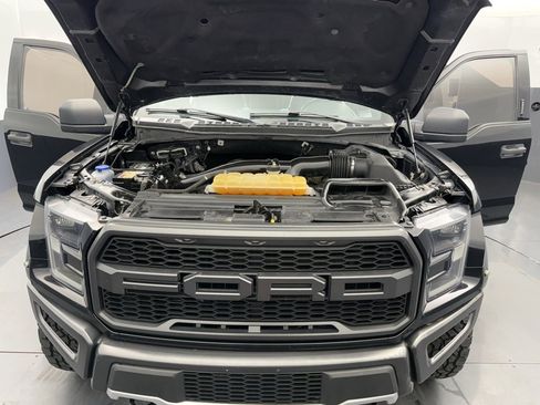 Used 2018 Ford F150 Raptor w/ Equipment Group 801A Mid image 8