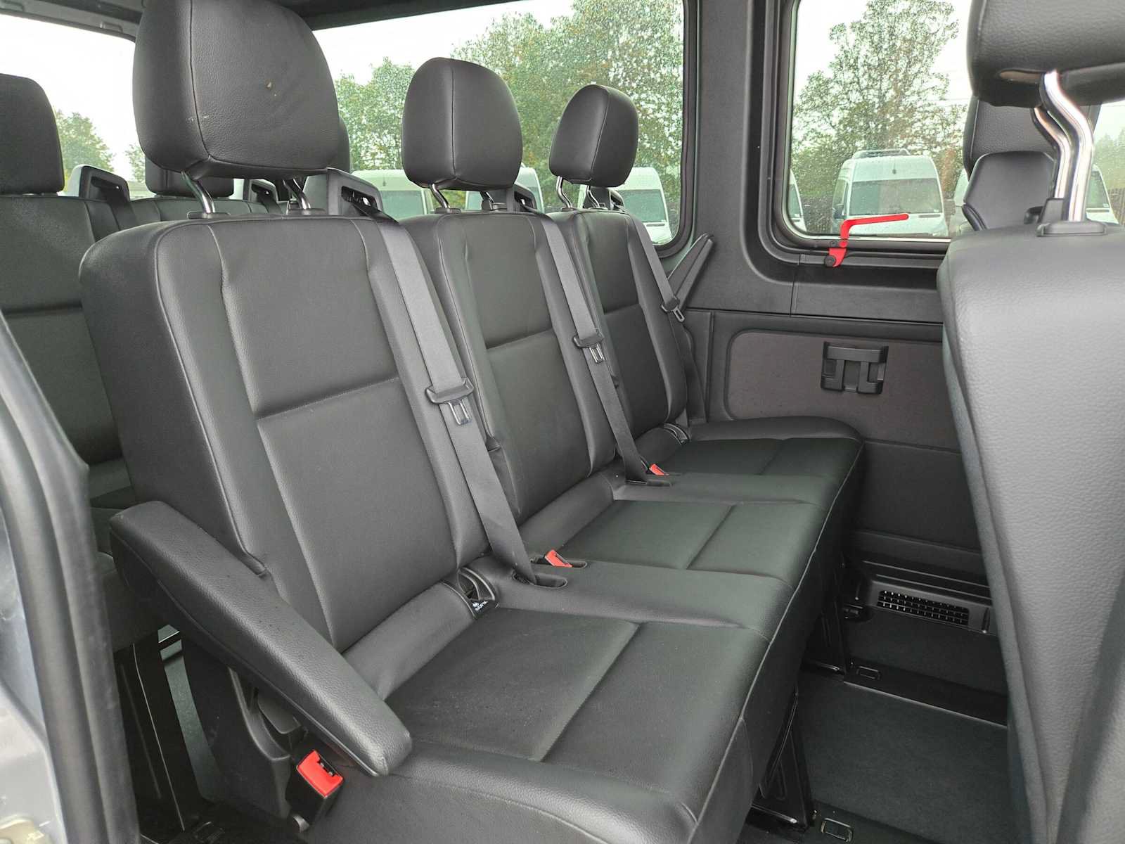 Used 2025 Mercedes-Benz Sprinter 2500 image 15