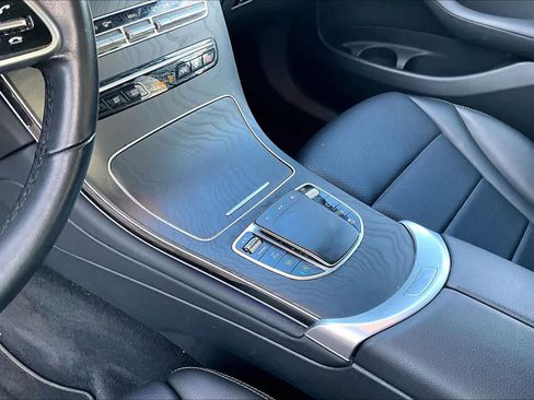Certified 2022 Mercedes-Benz GLC 300 image 16