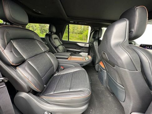 New 2026 Lincoln Navigator Black Label AWD/4WD image 25
