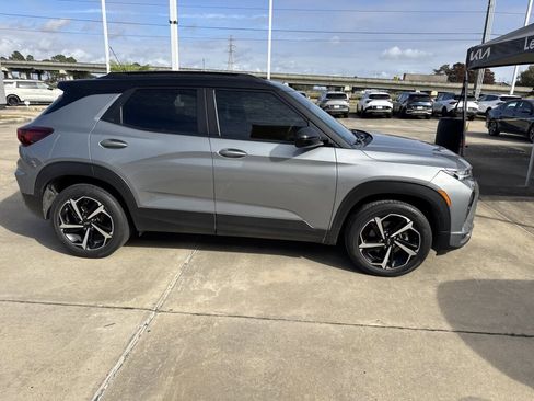 Used 2023 Chevrolet TrailBlazer RS image 11