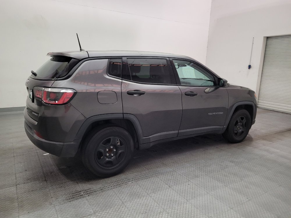Used 2018 Jeep Compass Sport FWD image 10