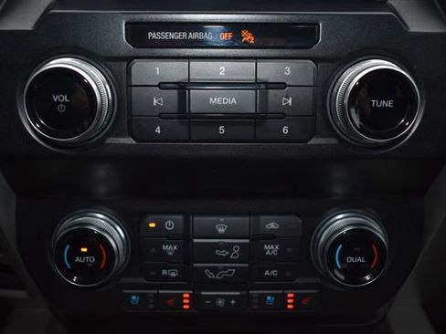 Used 2020 Ford F150 Lariat w/ Equipment Group 502A Luxury image 34