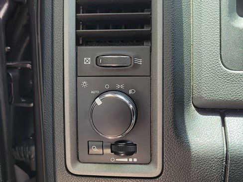 Used 2015 RAM 1500 Tradesman w/ Popular Equipment Group AWD/4WD image 11