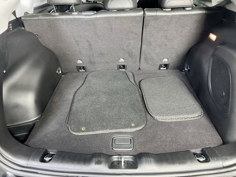 Used 2022 Jeep Compass Limited w/ Sun and Sound Group image 26