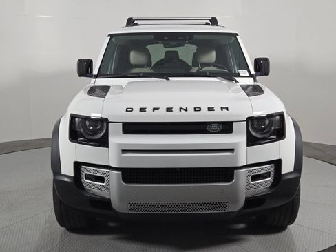 Used 2020 Land Rover Defender 110 HSE AWD/4WD image 8