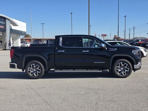 Used 2023 GMC Sierra 1500 SLT w/ SLT Premium Plus Package image 9