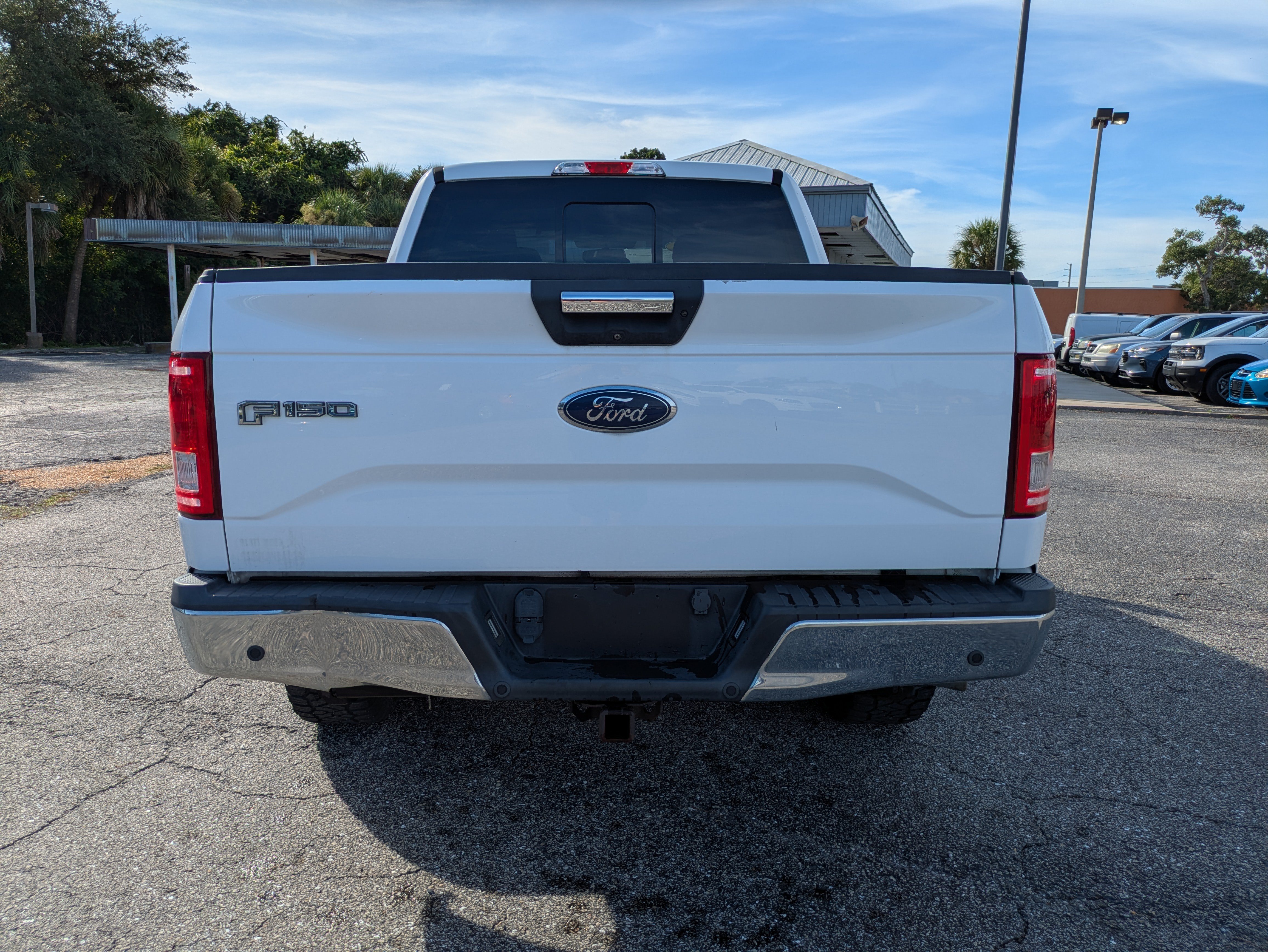 Used 2017 Ford F150 XLT w/ Equipment Group 302A Luxury AWD/4WD image 5