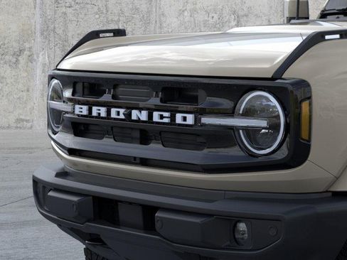 New 2025 Ford Bronco Outer Banks image 19