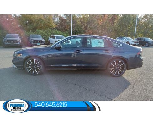 New 2025 Honda Accord Hybrid Touring image 4