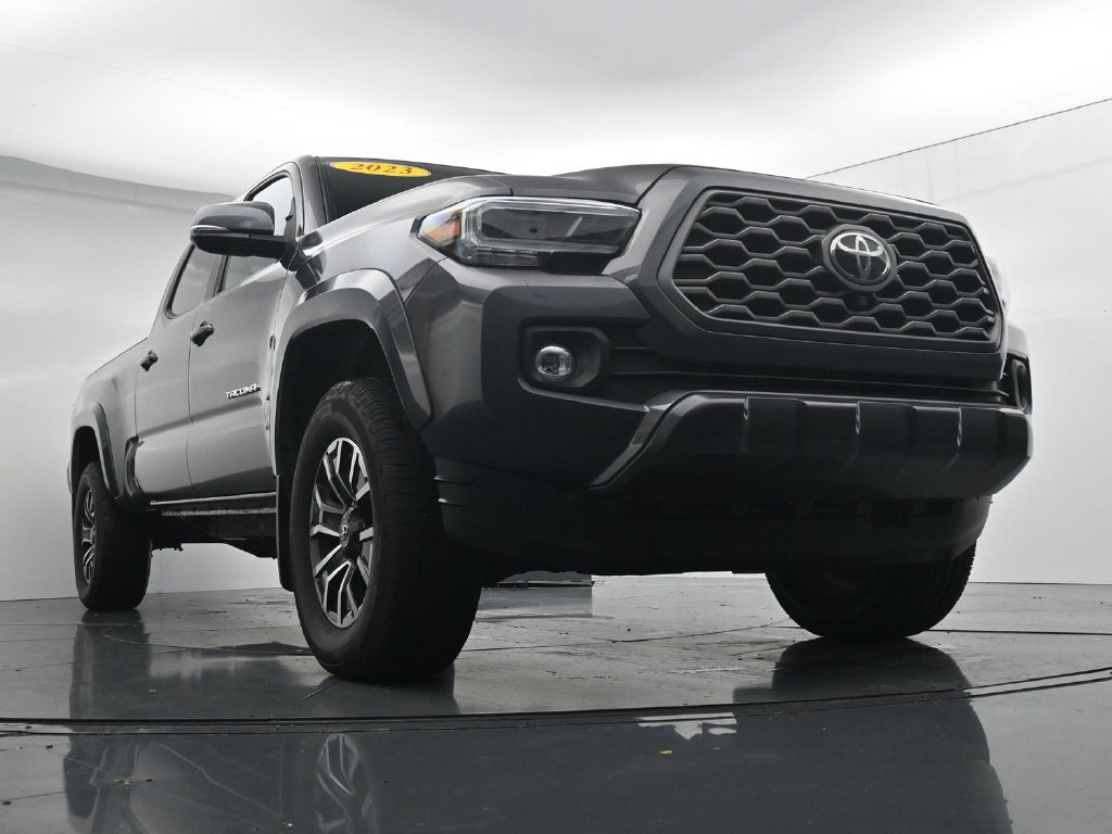 Used 2023 Toyota Tacoma TRD Sport w/ TRD Premium Sport Package AWD/4WD image 32